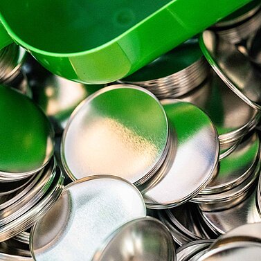 Stanzen eines Buttons