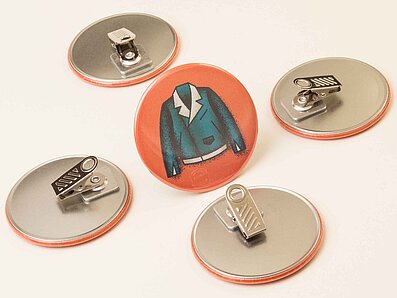 Buttons mit Clip-Verschluss
